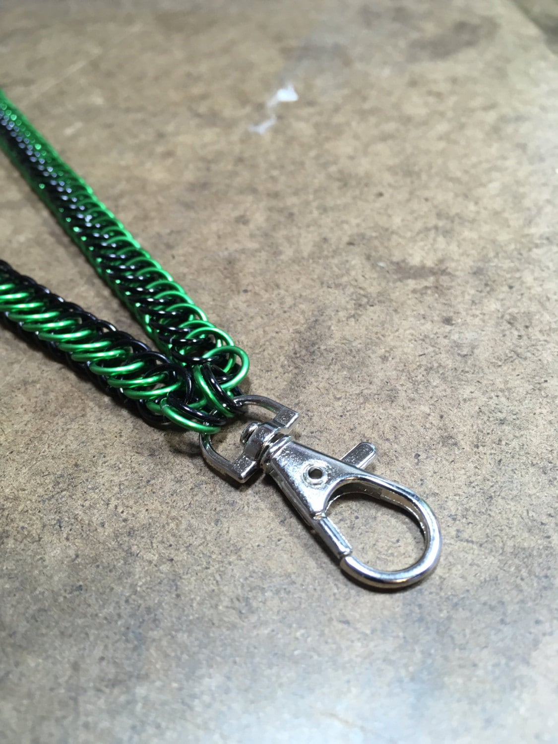 Badge Chainmail Lanyard - Green and Black