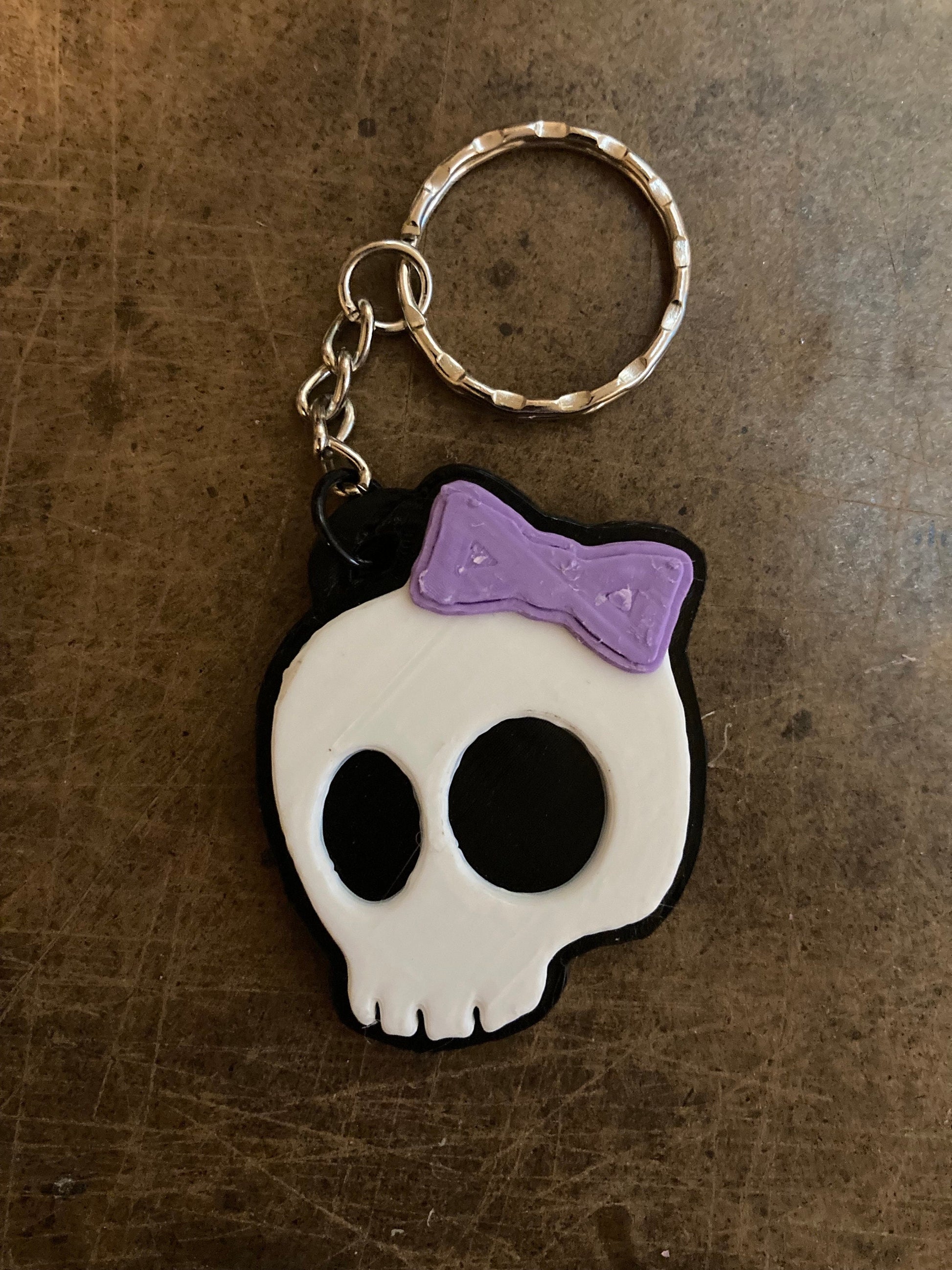 3D Printed Skull Girl Key Chain with Bow - Color Option - Halloween Sk –  WoodsideMerchant